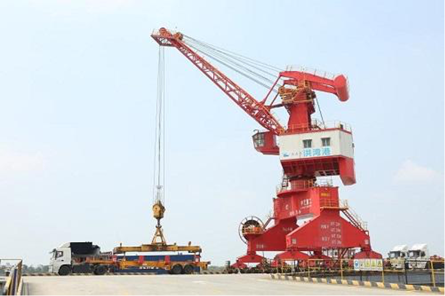 全球首套“无人化港口门机人工智能理货系统”落地珠海_北斗产业资讯-千寻位置